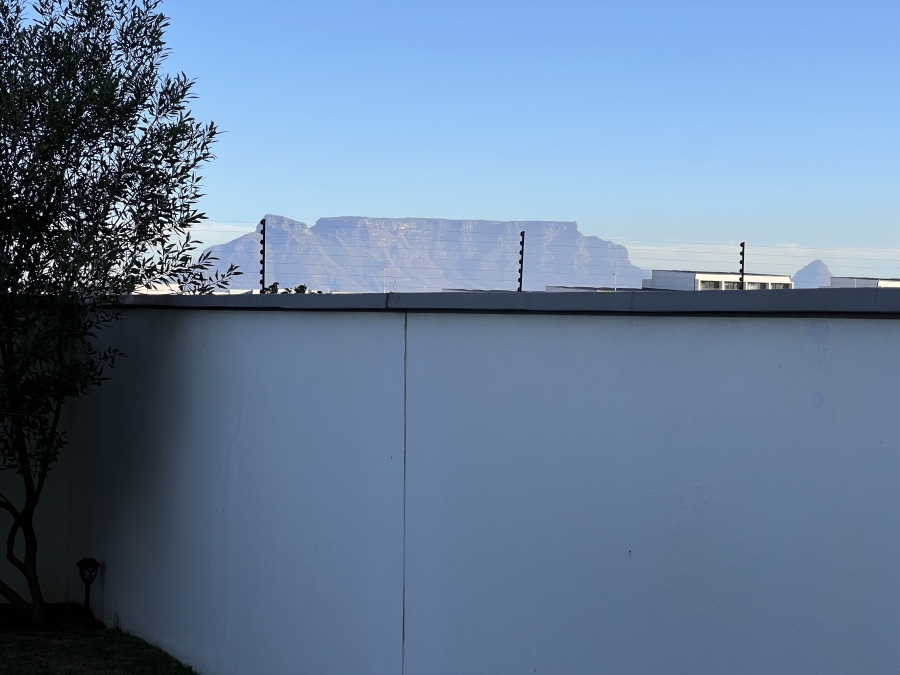 To Let 3 Bedroom Property for Rent in Sandown Western Cape